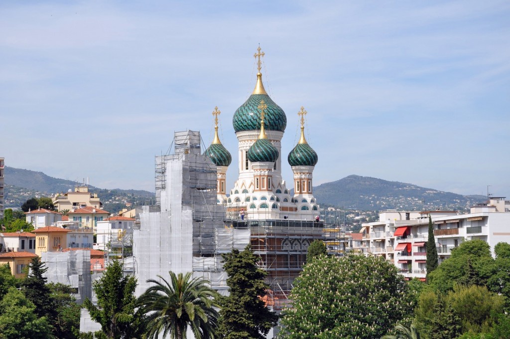 Николаевский собор в Ницце заиграл обновленными куполами